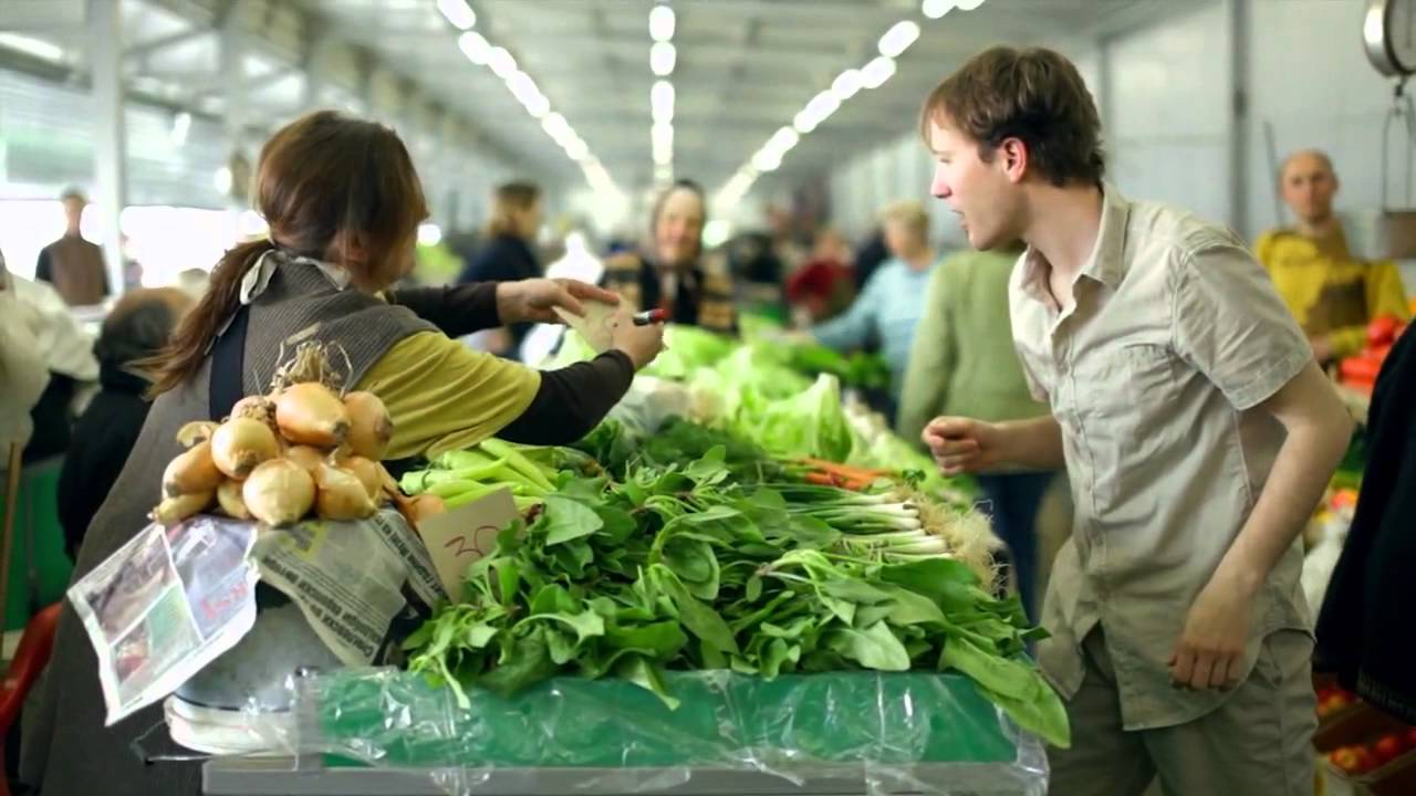 Funny Macedonian market - Saleswoman