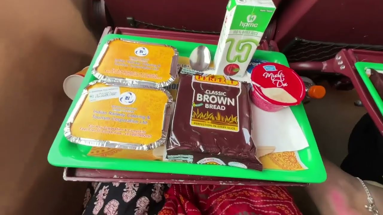 Lucknow to Delhi Tejas express 