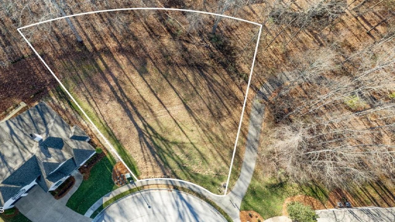 11278 Matthews Cove Lane, Knoxville, TN Presented by Julia Hurley