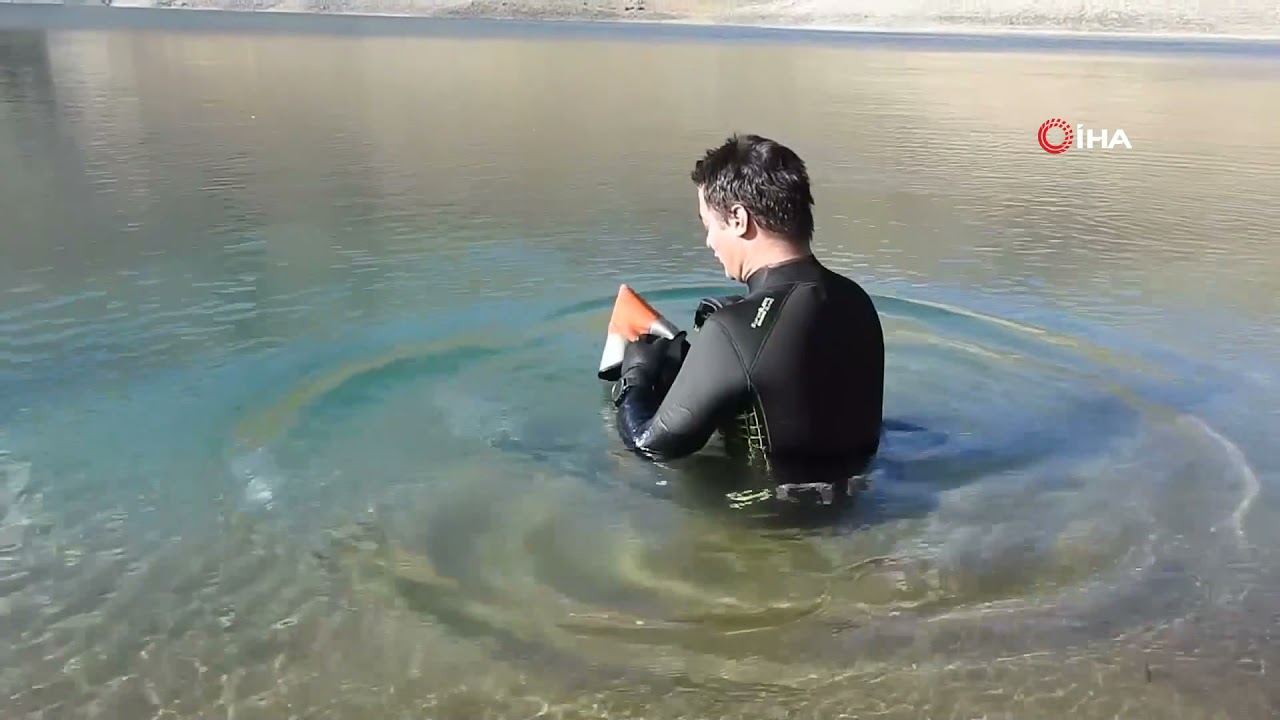 Erzicanda Öğretim üyesi Türkiye’nin en yüksek göllerinden biri olan Aygır Gölüne serbest dalış yaptı