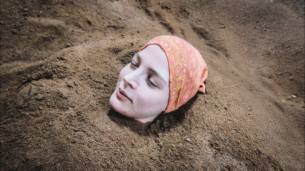 한국에서만 가능한 체험, 튀르키예 아내를 묻어봤습니다(?)