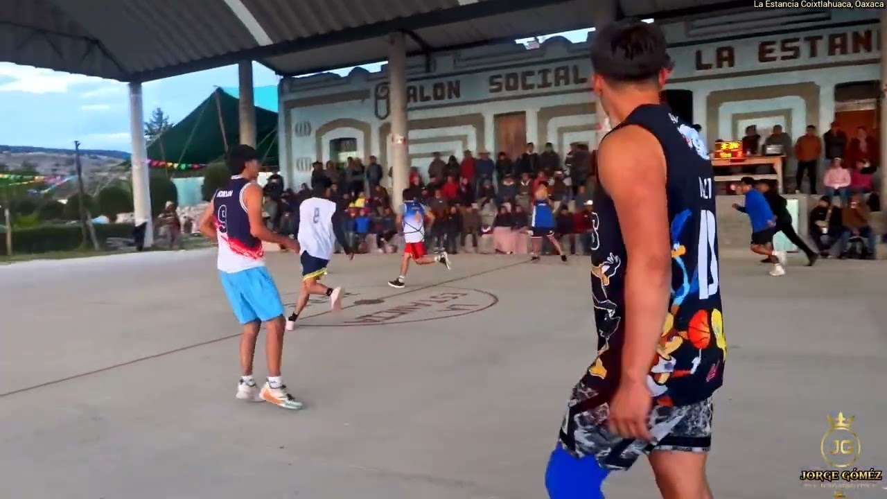 Básquetbol en La Estancia Coixtlahuaca, Oaxaca, México equipo Tequixtepec y equipo Primos 26/12/2025