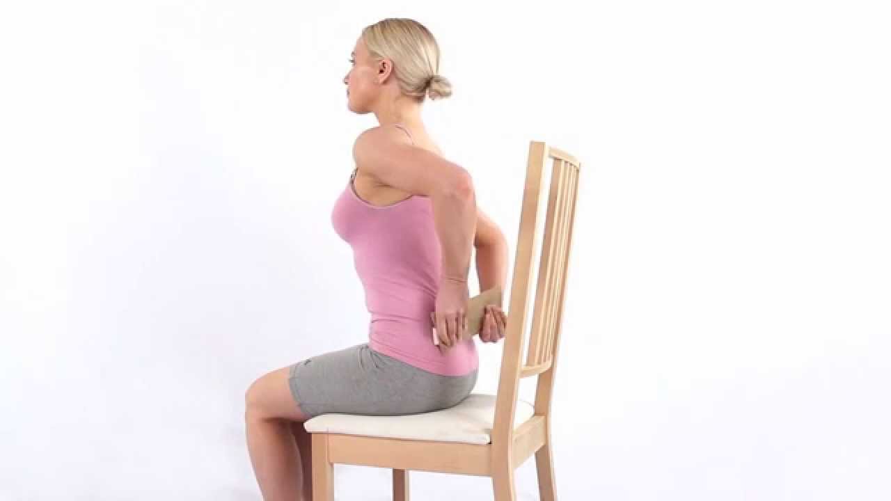How to apply heat to your lower back sitting - YouTube