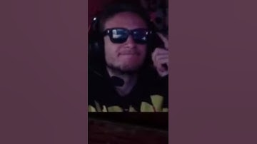 SHE WAS CHECKING LOCKERS!?! #dbd #foryou #gaming #shorts #reels #entertainment #deadbydaylight #reel