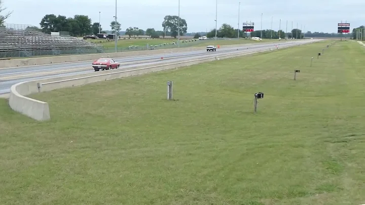 AMC RACES 2018-Cordova, IL- AMC Eliminator-Final- 1968 AMX vs 1970 Mark Donohue Javelin