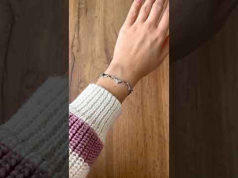 Браслет серце з фіанітами медична сталь родій (x143-1), видео 1