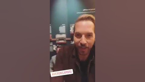 Ryan Hansen, Kristen Bell, and Jason Dohring at the set of Veronica Mars Revival