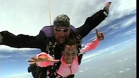 Janis Calhoun Skydiving San Marcos 7-16-2011!