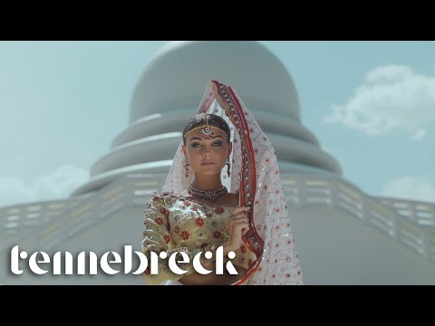 Tennebreck - Patakha Guddi mp3 indir