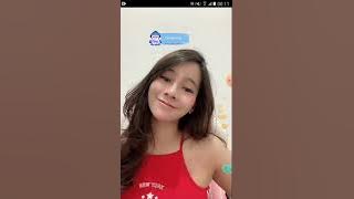Meiita live pamer ketek...