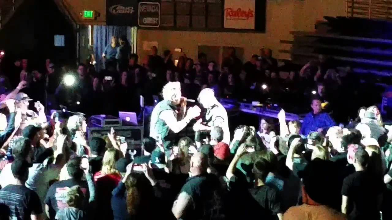 Papa Roach - Scars (Acoustic) Reno 2015