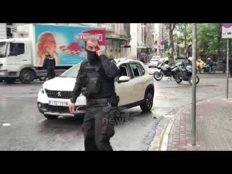 Video: Si Të Gjuaj Një Polic