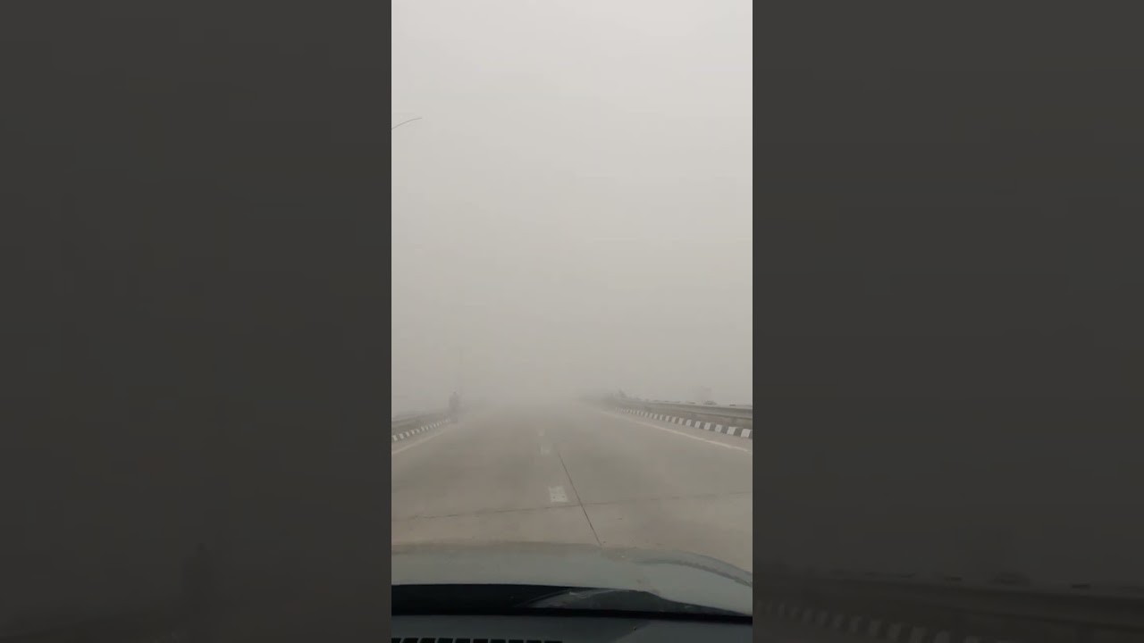 Weather in Delhi. With Zero Visibility due to fog at temp. 2 Degree.