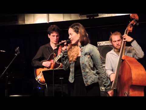 Yumi Ito Jazz Quintett - Cheek To Cheek arr. by Yumi Ito (live)