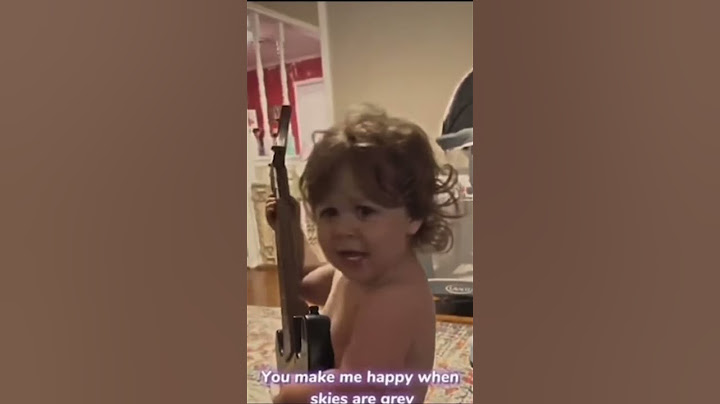 Wait til his inner Jack Black kick in future rock star here Credits: @karsennroberson + @Atilakw