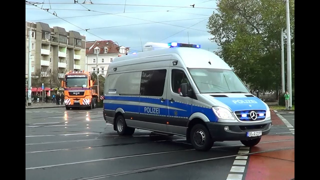 Dresden Polizei Eskort für Schwerlasttransport [11.2013]