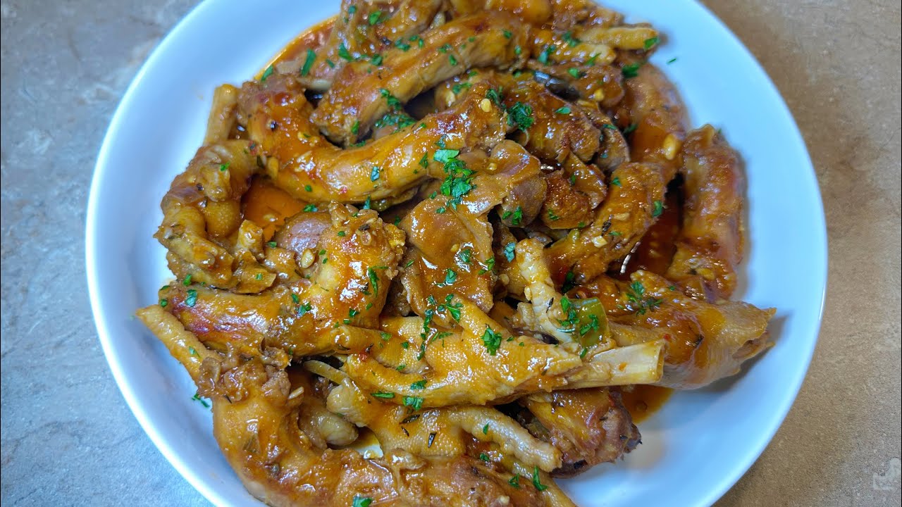 How to Cook Chicken Feet, Gizzards & Necks | A Taste of Home 🇿🇦