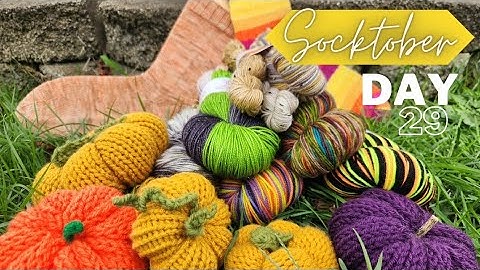 Socktober 2023.Day 29. CSM Tufted Mitten with Flat Fabric Thumb. Circular Sock Knitting Machine.