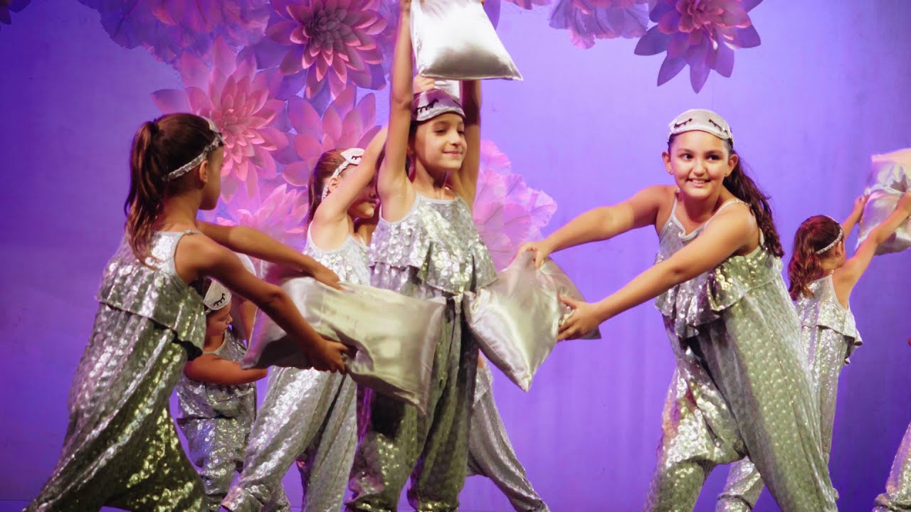 it ballerina - SONHOS (espetáculo 1) - espetáculo de final de ano 2021