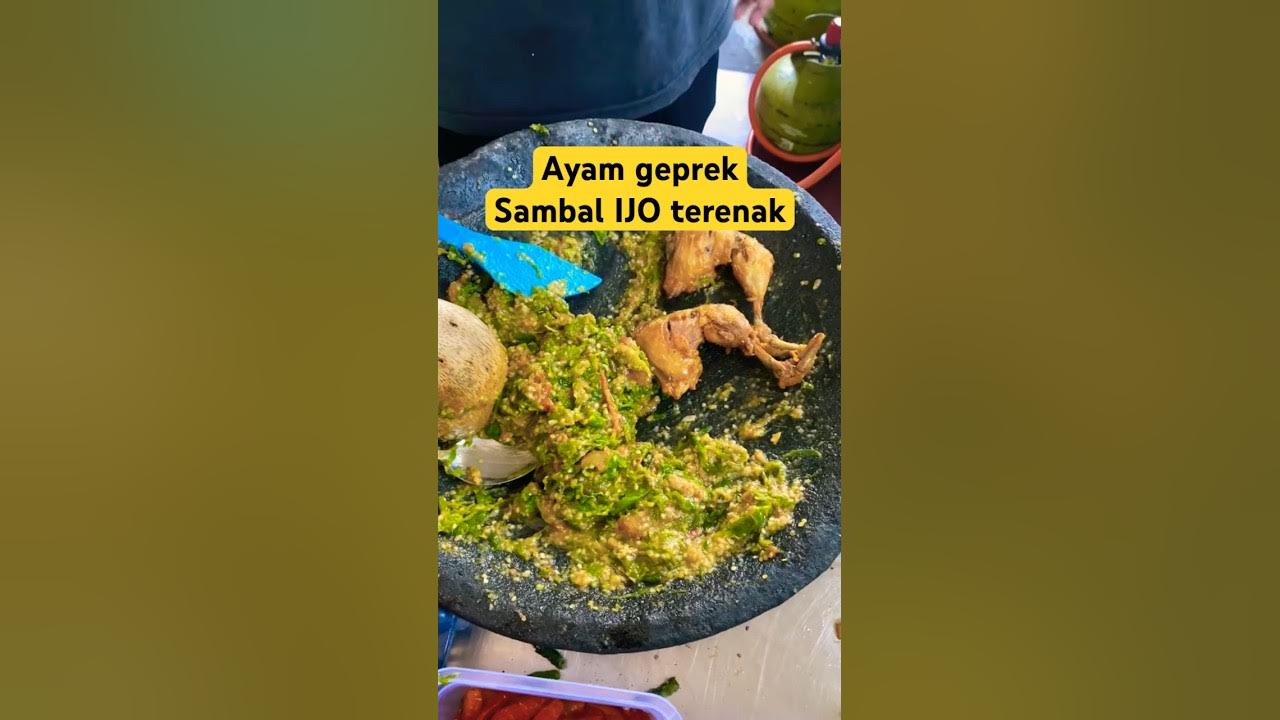Ayam geprek sambal ijo terenak #food #streetfood #kulinerindonesia Ayam geprek sambal ijo terenak #food #streetfood #kulinerindonesia
