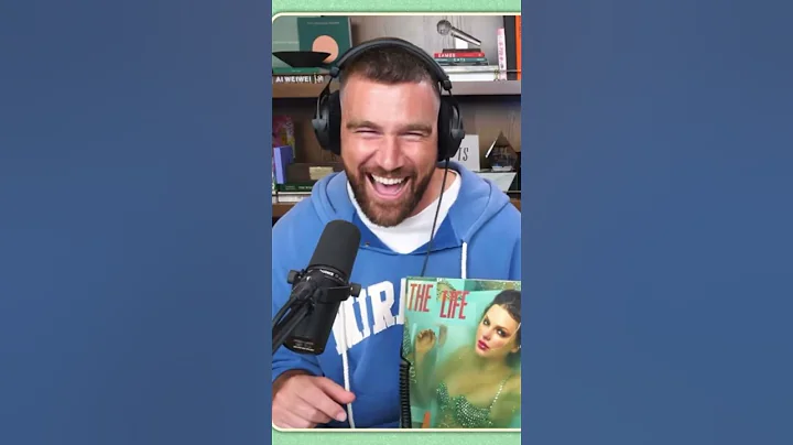 Taylor getting confetti in her mouth #TaylorSwift#taylorswiftpodcast#Thelifeofashowgirl#traviskelce