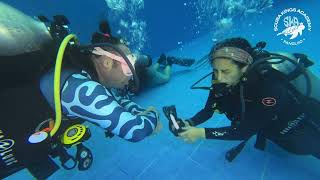 Scuba Mask Removal and Replacement - SKA Diving Instructionals