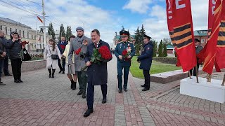 Максим Егоров и участник СВО Денис Воротников почтили память павших в Великой Отечественной войне