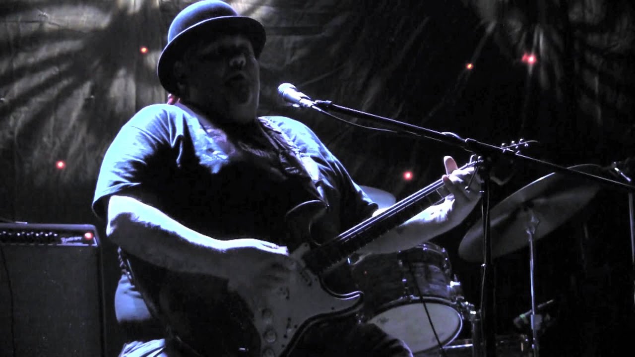 "Going Downtown See My Old Girl Sue" - POPA CHUBBY - Mexicali Live, NJ 5-1-15