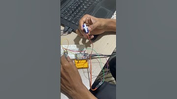 Servo motor with Potentiometer