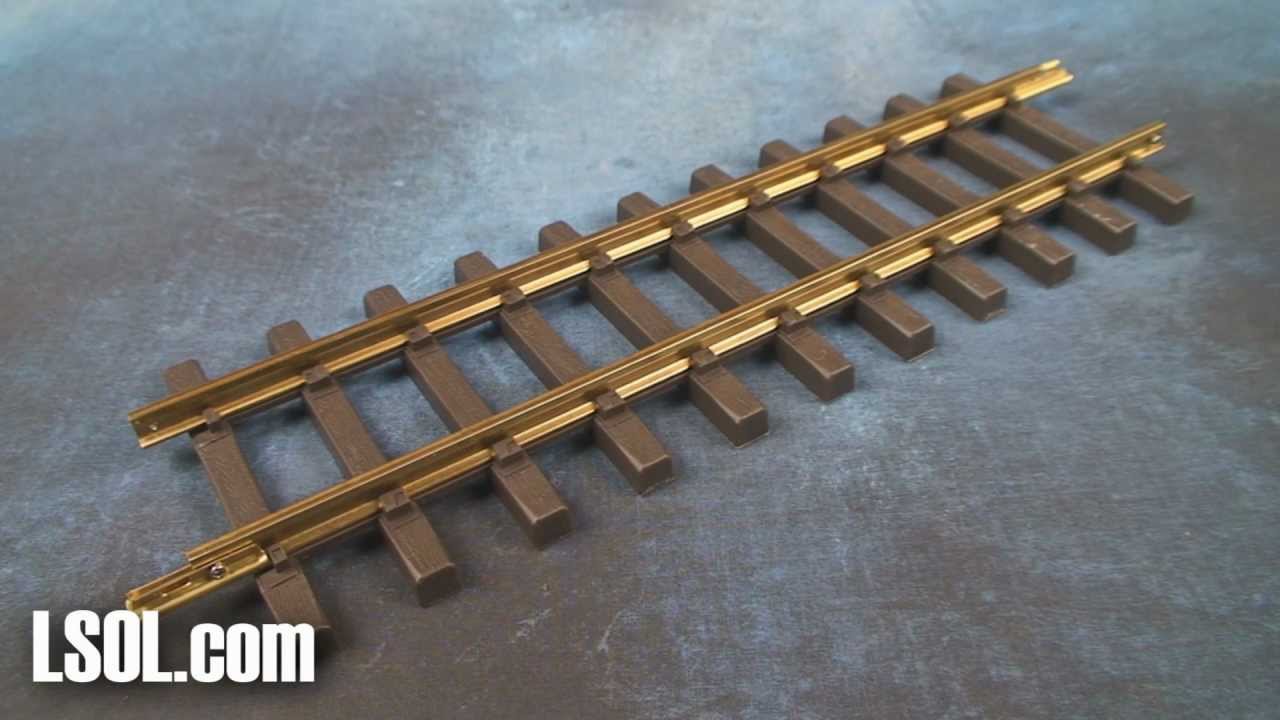 Garden Trains: UnBoxing - Bachmann Trains Brass Track - A Close Up 