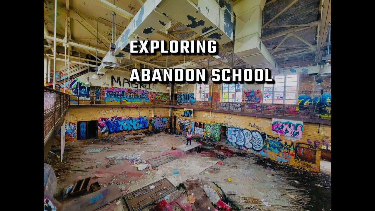 POV: Exploring An Abandoned School - YouTube