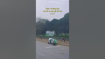 Thêm 1 trường hợp mở cửa xe ngu gây tai nạn 😨 #giaothong #tinhhuonggiaothong #laixeantoan