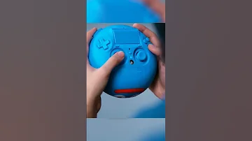 مجسم رهيب و يد تحكم غريب 