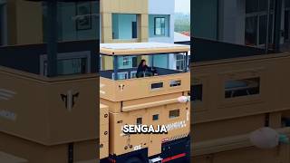 Cewek ini punya tempat tinggal di dalam truk #shorts