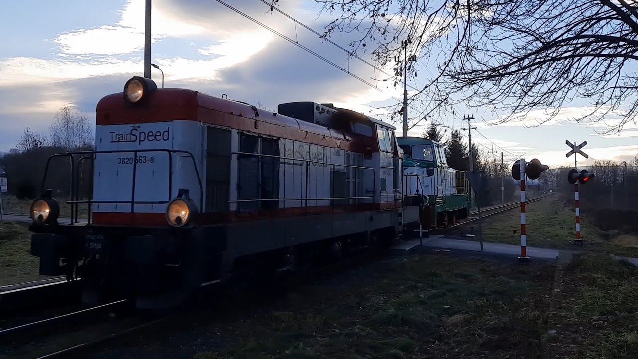 SM42-434 transportuje 401Da-228