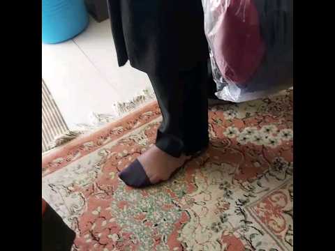 جوراب شیشه‌ای پای زن ایرانی Iranian woman's nylon socks