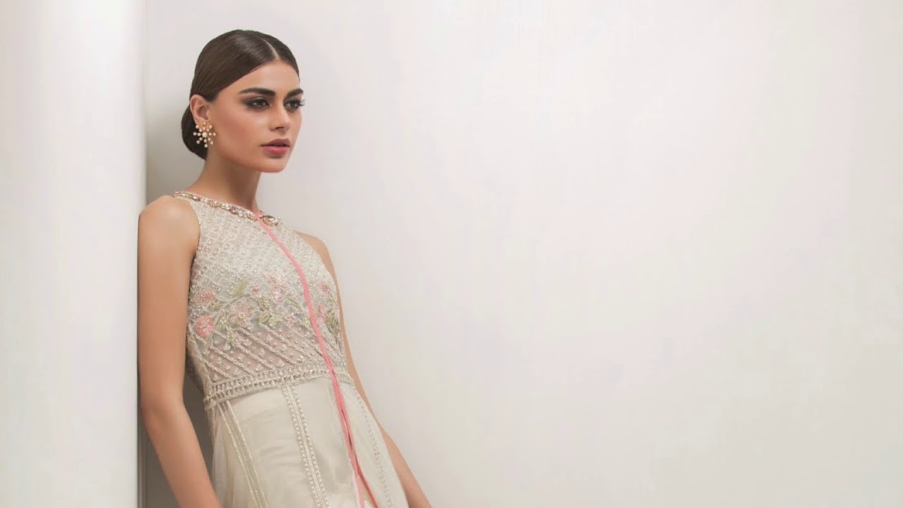 Pakistani Model Actress Sadaf Kanwal Looks Stunning in Her Latest Photoshoot