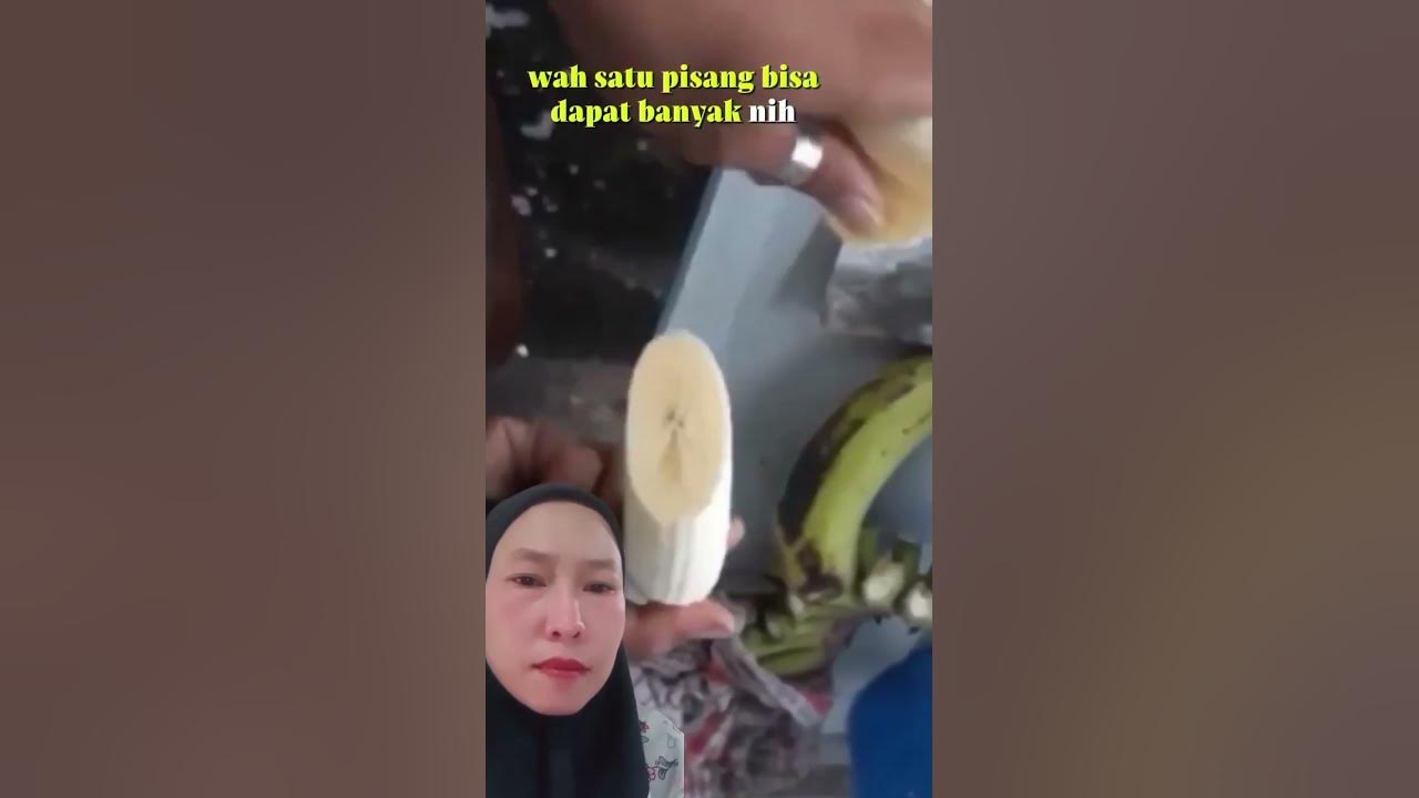 Cara memotong pisang goreng kipas, bisa untuk ide jualan #videounik #reels