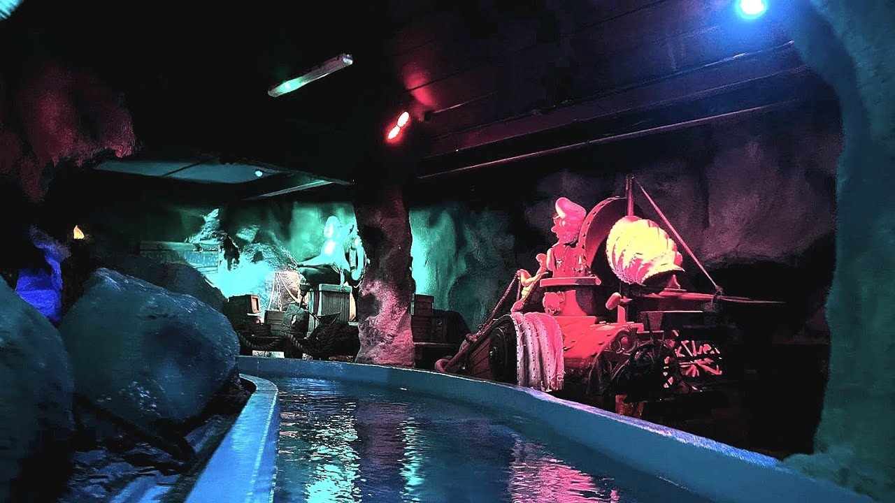 The Magical Seaquarium POV (Torch On) - Fantasy Island
