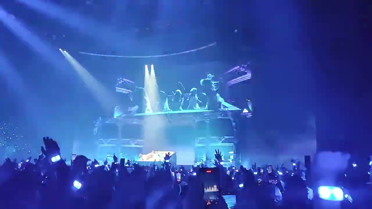 Lady Gaga - Disease - Lyon (LDLC Arena) le 14 Novembre 2025