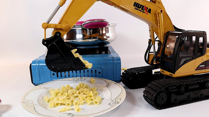 RC Excavator and RC Dump Truck - Cooking Food with Construction Machines & RC Stunt
