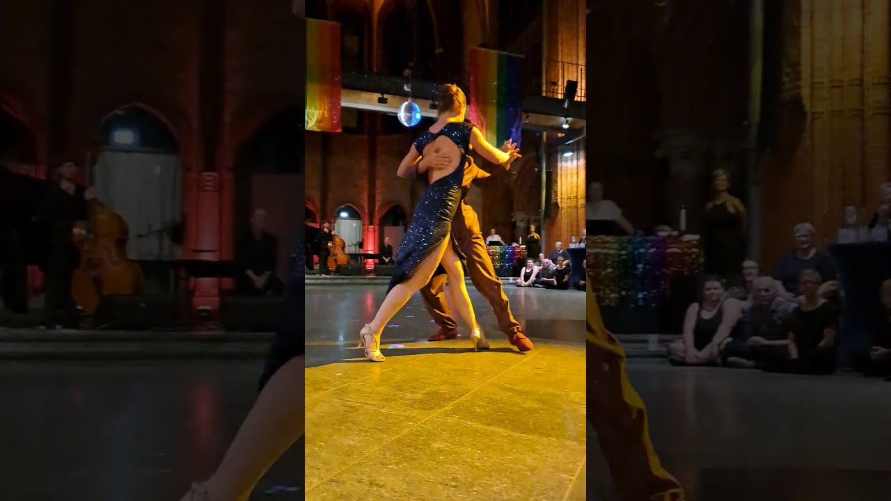 Ezgi Turmus & Kathrine Gorsuch - Viejo Portón (3/4)