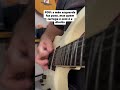 POV: a mão esquerda faz pose, mas quem carrega o som é a direita #guitar #downpicking