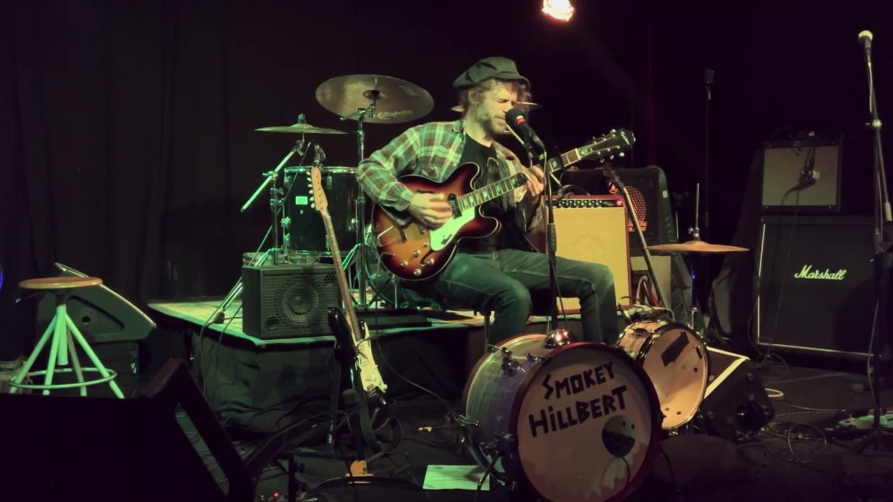 Smokey Hillbert - One man blues & boogie band: Baby please don’t go