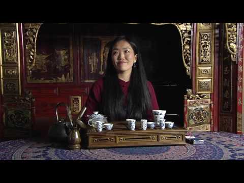 Wideo: Jak Wybrać Odpowiedni Czajniczek Na Chińską Ceremonię Parzenia Herbaty?