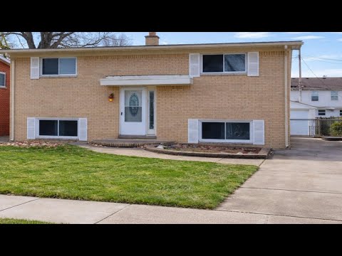 30022 White St, Gibraltar, MI home video tour