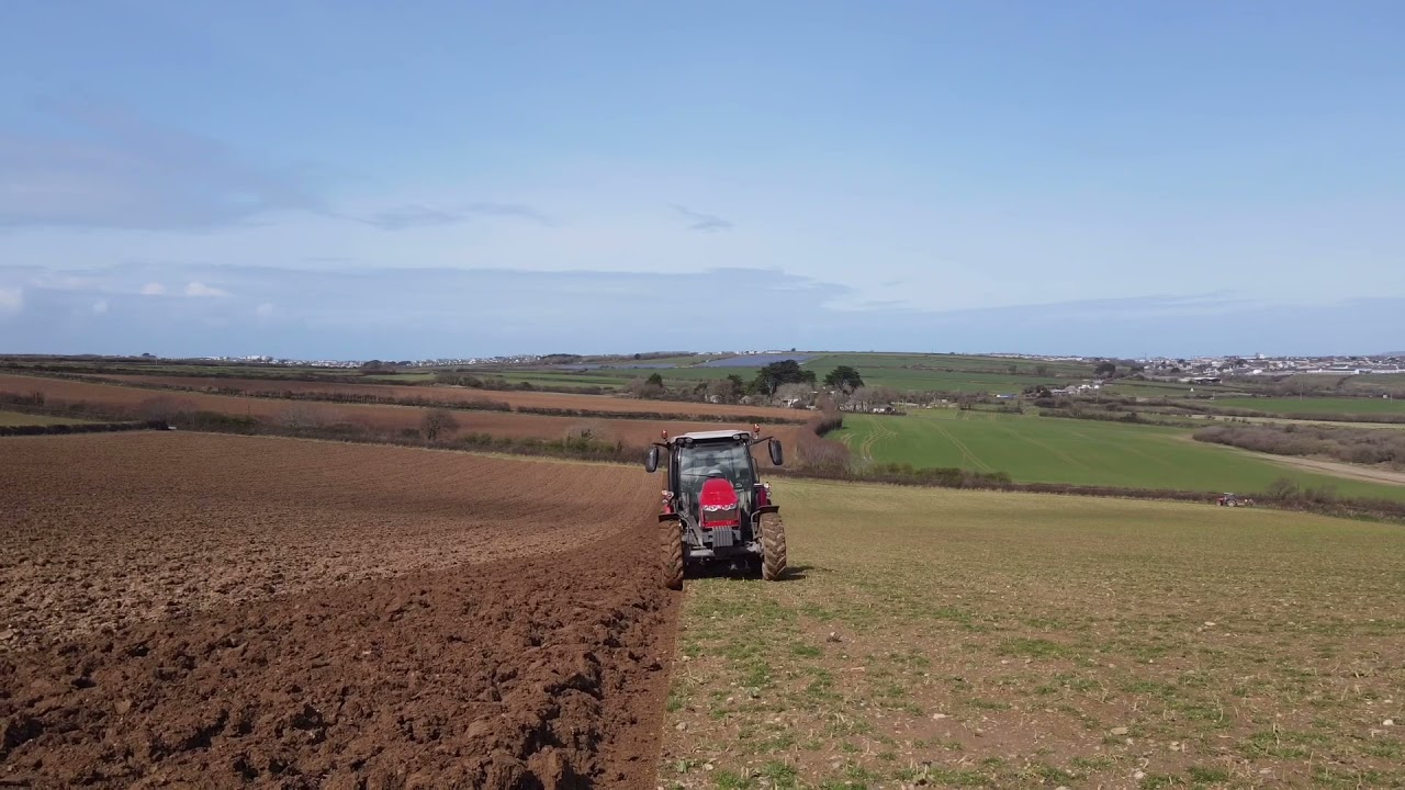 Ploughing, Massey Ferguson 5710S