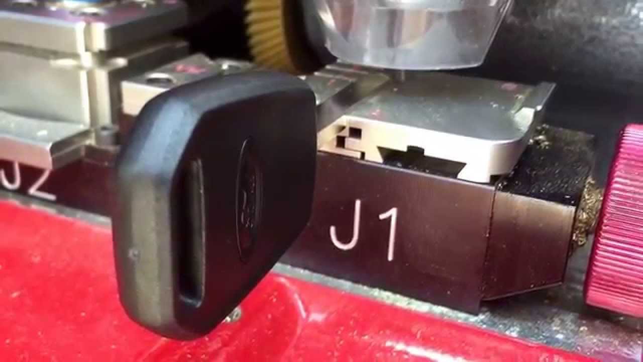 2015 Ford Fusion high security key being cut the pro way locksmith York pa (717)4347467 YouTube