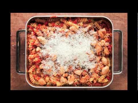 Time-lapse of Jamie Olivers's Pasta Chicken - Herby 6-Veg Ragu