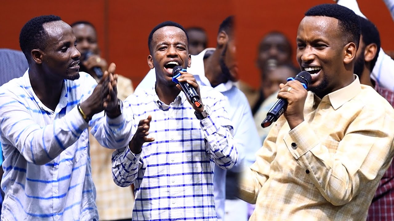 😍ABANAZIRI MINISTRY❤️Umunota Umwe Imbere yawe🙌IGITARAMO💕FREDDY NA GISUBIZO❤️#abayumbe UMUKUNGA🎹